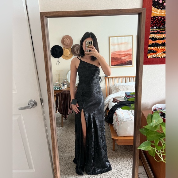 Lulu’s Regal and Refined Black Satin One-Shoulder Dress - Picture 6 of 7